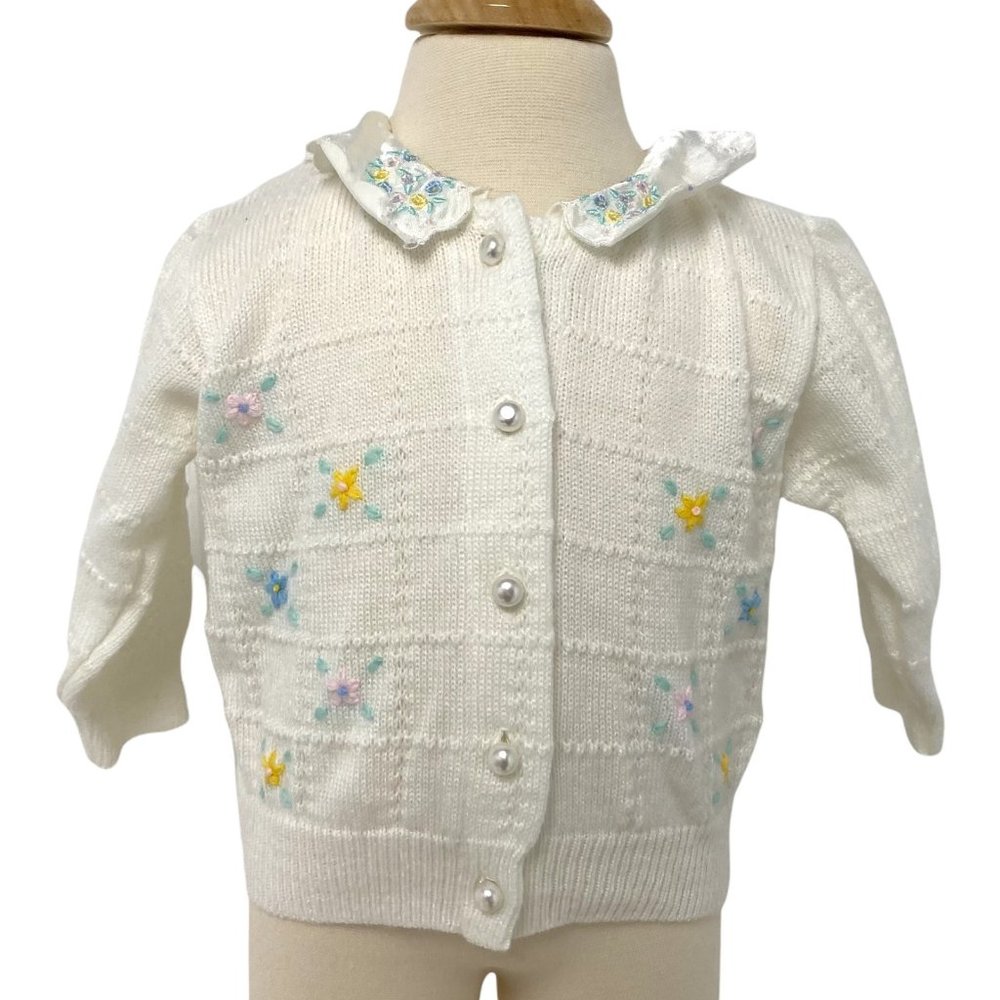 Small Steps Infant Girl's White Floral Ruffled Purl Button Sweater Size 12M